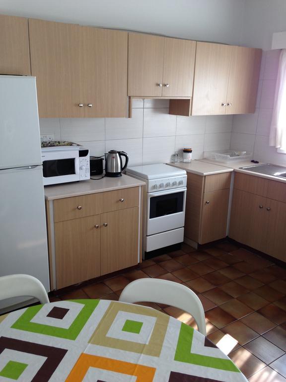 Francis Apartments Larnaca Quarto foto