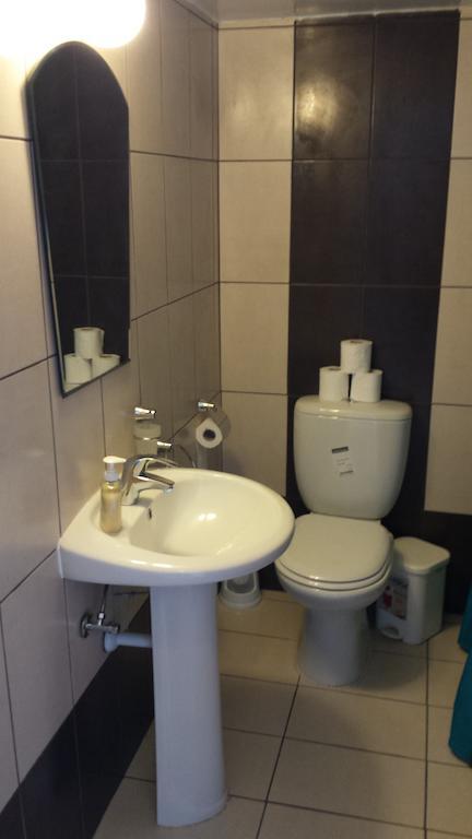 Francis Apartments Larnaca Quarto foto