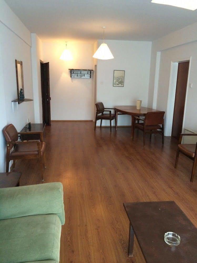 Francis Apartments Larnaca Exterior foto